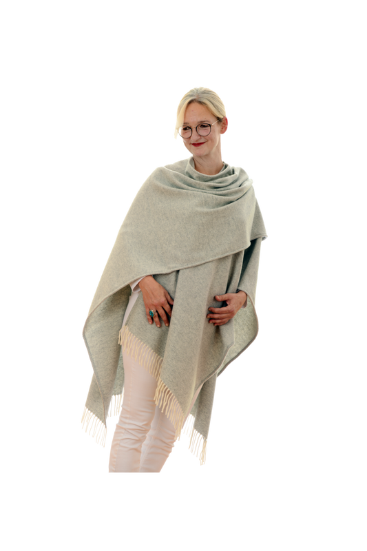 Teltow Poncho Hellgrau